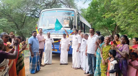 Ramanathapuram Dist Kamuthi Vannankulam village people welcome govt bus service started from today  Tamil News