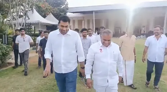 TVK aadav Puss