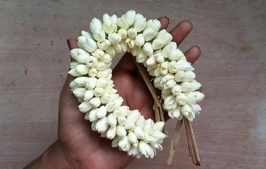 Jasmine flower tying stringing tutorial