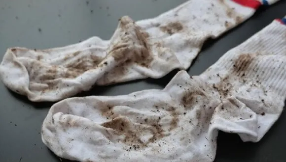 White socks cleaning