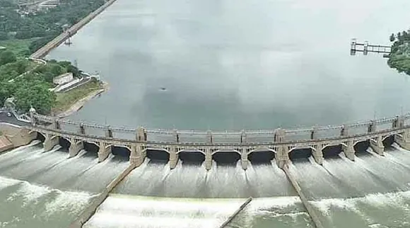 Trichy Mettur Dam Water inflow  increases Flood warning lifted Tamil News