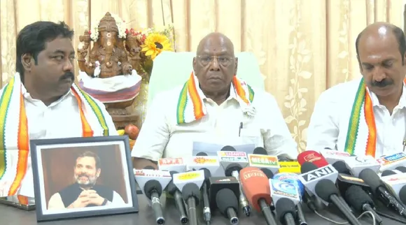 Puducherry Former CM Congress leader V Narayanasamy on Bills for removal of PM CMs ministers Lok Sabha BJP govt Tamil News