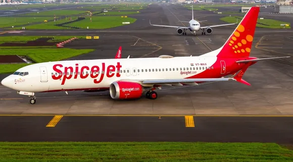Madurai Dubai flight Passengers suffer engine malfunction Tamil News