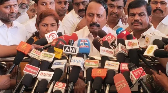 Sengottaiyan Delhi BJP ADMK Amit Shah Nirmala Sitharaman Tamil News
