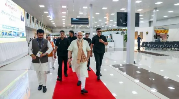 Modi walk with black cats