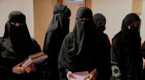 Taliban women