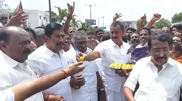 velumani