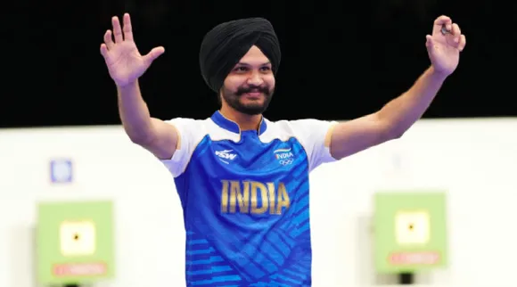 Who is Sarabjot Singh shooter who combined with Manu Bhaker to win Indias 2nd medal in Paris Olympics 2024 Tamil News 