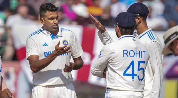 Ravi Ashwin emotional gesture from India captain Rohit Sharma during visit to his mother video Tamil News 