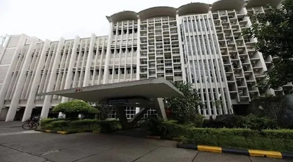 IIT Bombay fines students up to Rs 1.2 lakh for derogatory play on Ram Sita Tamil News 