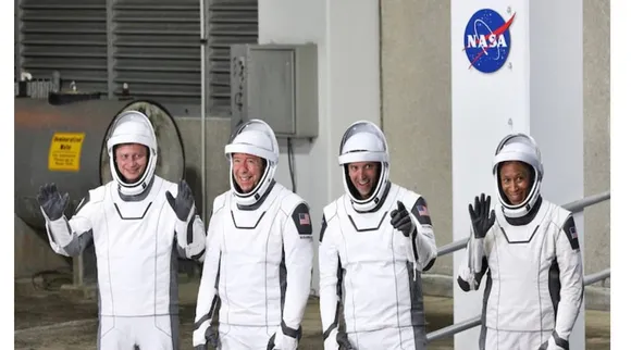NASA cre.jpg
