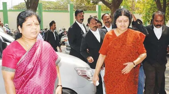 Sasikala, Ilavarasi, Bengaluru court
