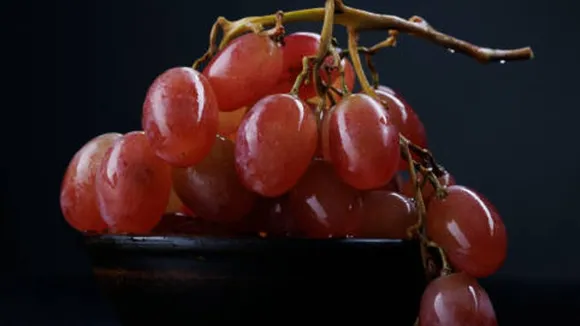 red grapes