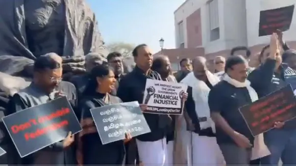 dmk mps protest