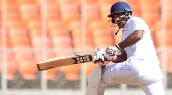 Mayank Agarwal health update after falling sick on flight Tamil News 