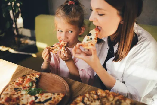 children eating