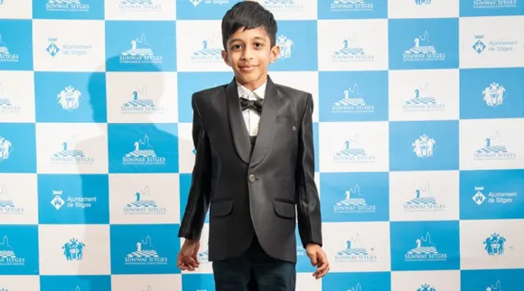 Who is Ashwath Kaushik 8 year old Indian origin boy defeated Polish chess grandmaster Jacek Stopa Tamil News  