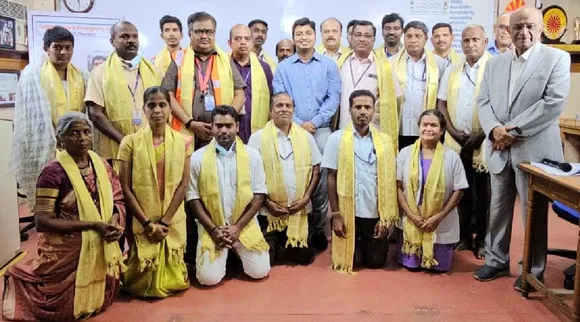 Coimbatore Collector felicitates intensive and emergency department staff Tamil news 