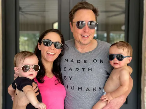 Elon Musk hits back at Vinod Khosla over racism row