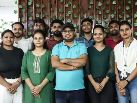 HotelYaari Team