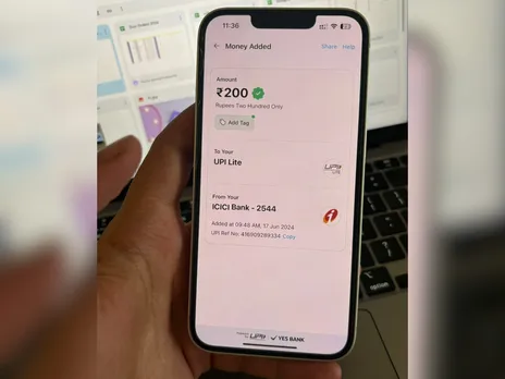 mumbai company fines latecomers