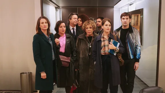 The White Lotus (11)