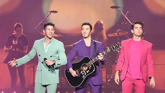 Happiness begins with The Jonas Brothers