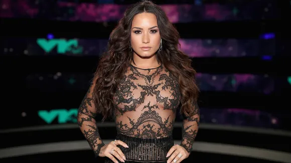 ‘Survivor’ Demi Lovato gets inked
