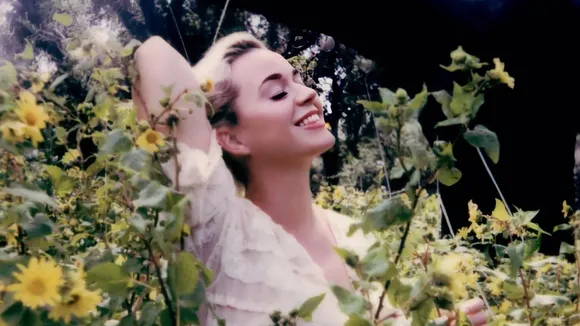 Katy Perry Out With New Single; Says Music Must Go On!