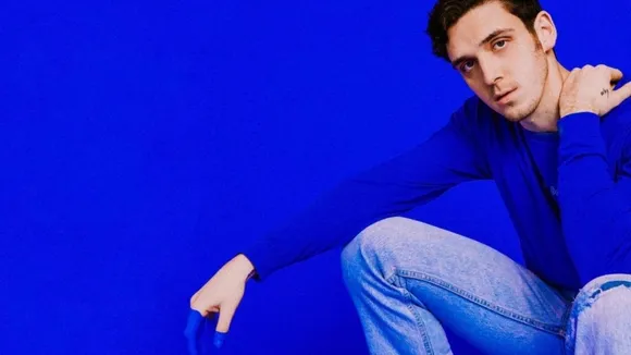 Lauv releases new music video