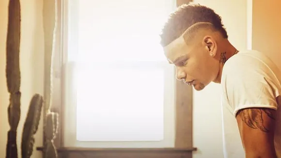 Kane Brown is giving for a good cause