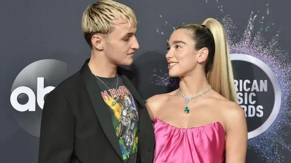 Dua Lipa and Anwar Hadid being the most wholesome couple ever