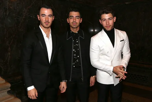 A Rundown of 10 Powerful Sibling Pairs in Music