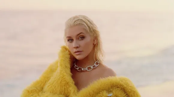 Christina Aguilera Gets Closer To Her Latin Roots
