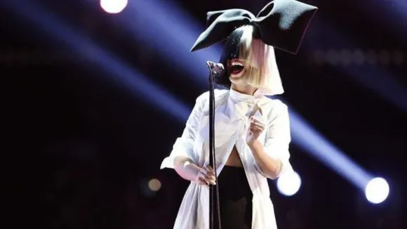 A Star Is Born: Sia, A Gem Hidden Behind Wigs
