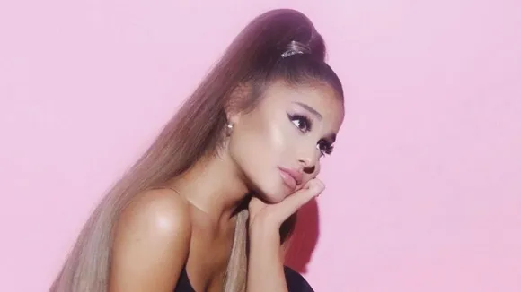 Ariana Grande Teases 2019 Pictures For Netflix