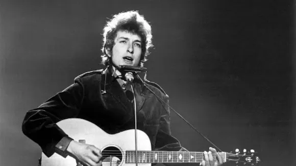 Bob Dylan Is Being Sued Over Catalog Sale