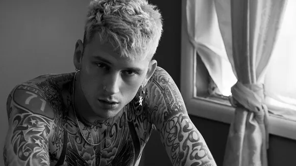 Machine Gun Kelly Debuts On Saturday Night Live