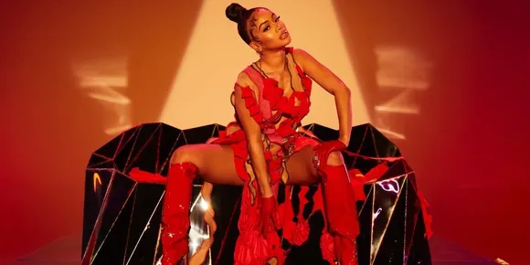 Saweetie Shares New Single ‘Icy Chain’