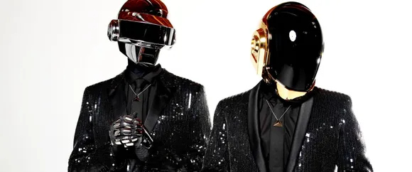 Daft Punk Shares a Rare Unmasked Video of ‘Rollin & Scratchin’ From 1997 