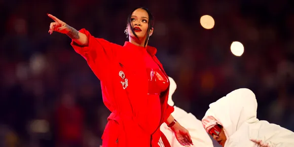 Rihanna Performs at The Super Bowl Halftime Show, Reveals She is Pregnant