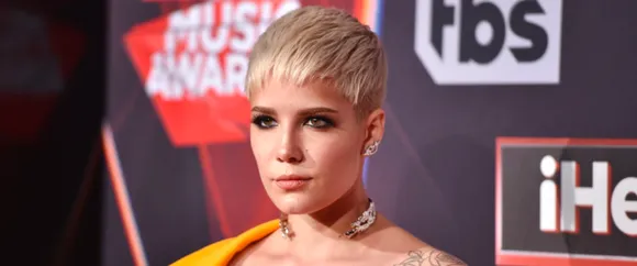 Halsey’s First Experience of Walking For The Paris Fashion Week: “Terrifying And Amazing!!!”