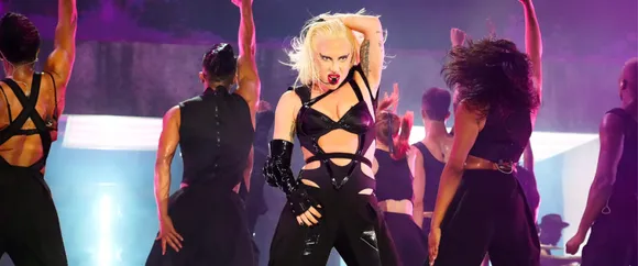 The Impact of Fashion on Concerts And Tours!