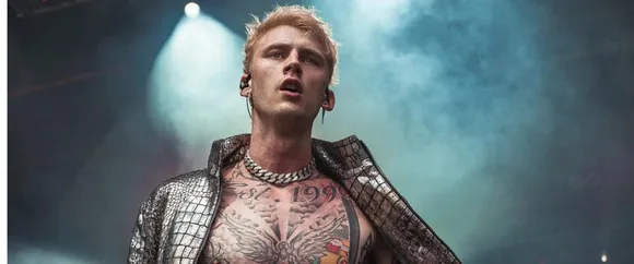 As Crazy as it Sounds, Machine Gun Kelly Punched a Fan in The Face on Request