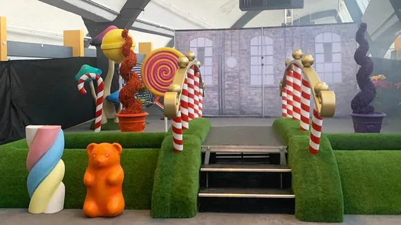 Oompa Loompa Claims She Didn't Get Paid for Viral 'Willy Wonka Experience'