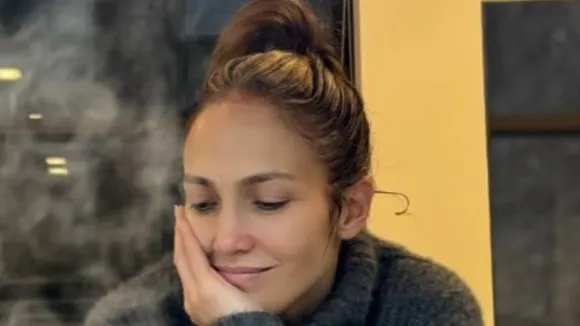 Jennifer Lopez And Daughter Emme Share Heartwarming Embrace