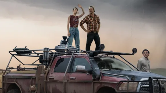 Discover Glen Powell’s Tornado Wranglers in Exclusive 'Twisters' Sneak Peek