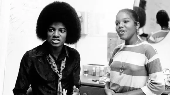 Janet Jackson Reflects on Michael Jackson's Struggles When Performing 'Scream'