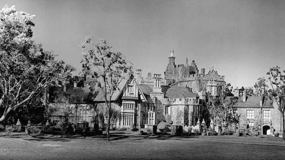 Manderley’s Role in ‘Rebecca’: The House as a Character