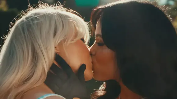 Sabrina Carpenter And Jenna Ortega Share a Kiss And Dark Twists in New 'Taste' Music Video 